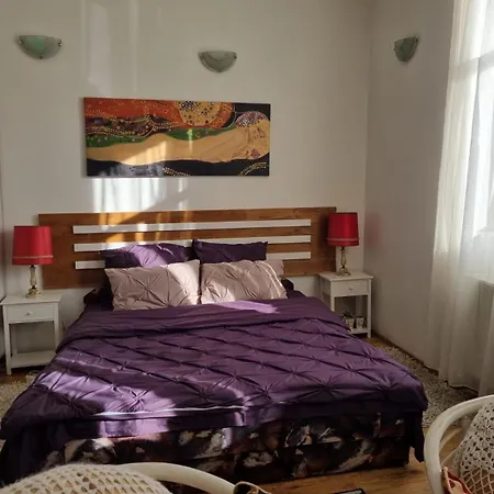 Luna Gruia Apartment *